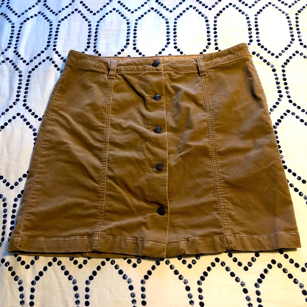 G.H. BASS & CO. Corduroy Skirt. Excellent condition! Size 10